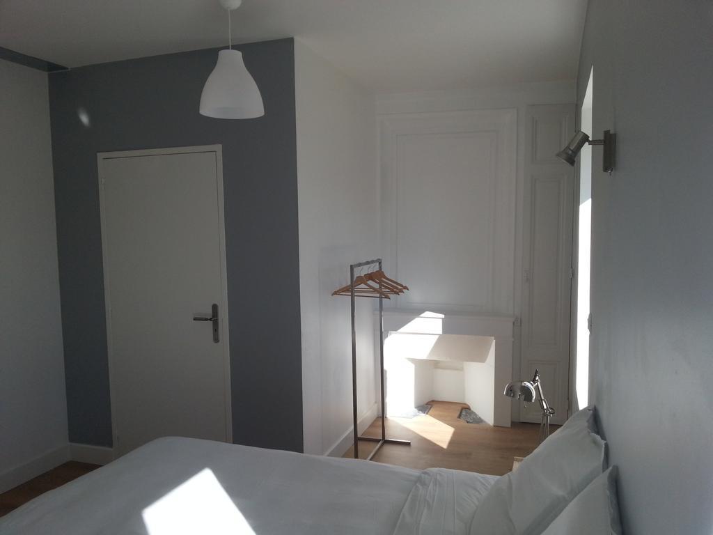 Bull'It Hotel Saint-Genis-Laval Room photo